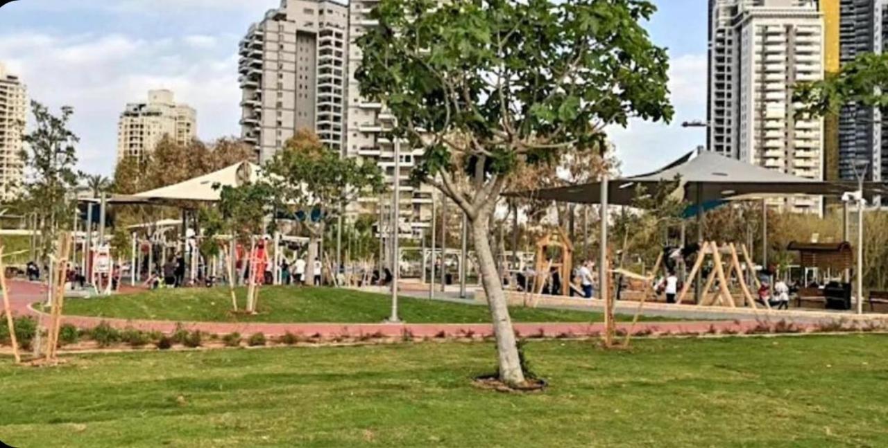 7 Hotel Apartment Short Time Tlv Бат-Ям Экстерьер фото